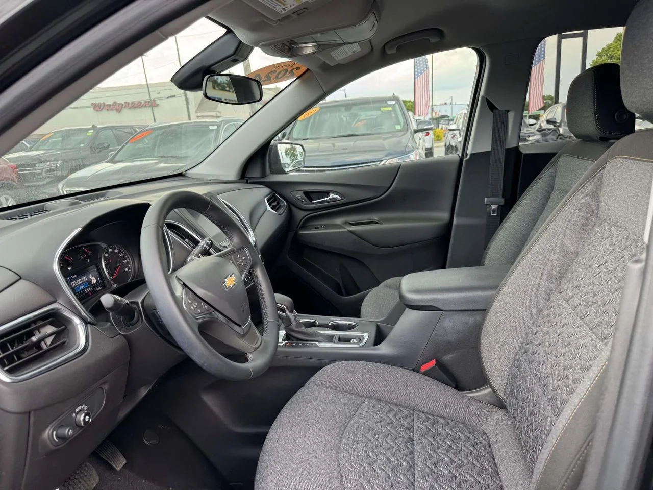 Used 2024 Mosaic Black Metallic Chevrolet FWD LT image 18