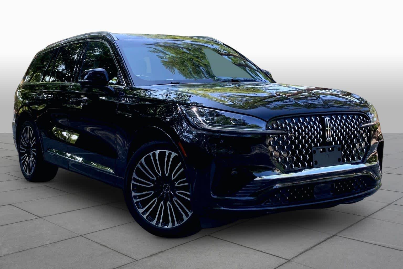 Pre-Owned 2025 Lincoln Aviator Black Label