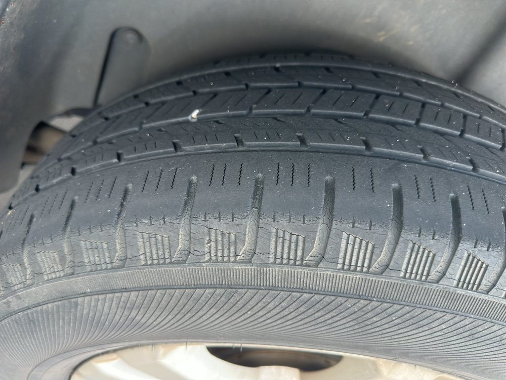 Used 2013 Black Chevrolet LT image 5