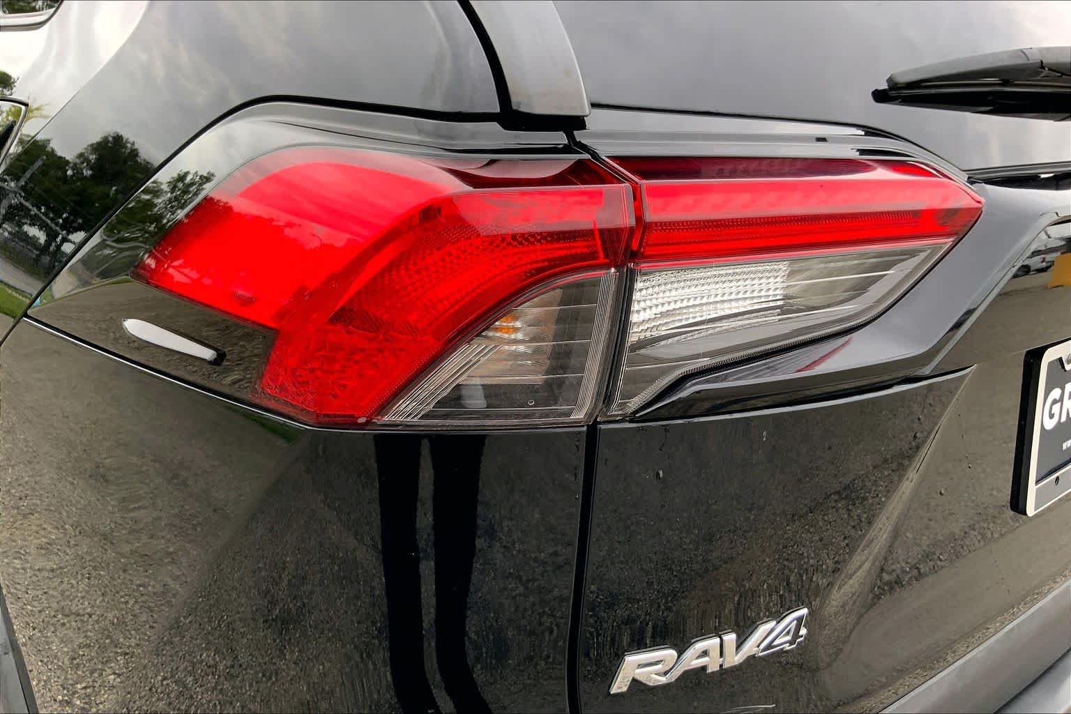 Used 2021 Midnight Black Metallic Toyota LE image 28