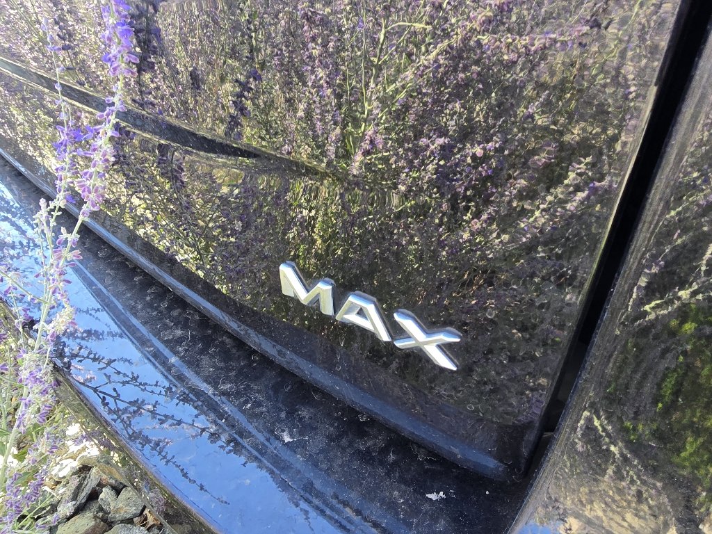 Used 2025 Agate Black Metallic Ford Active image 18