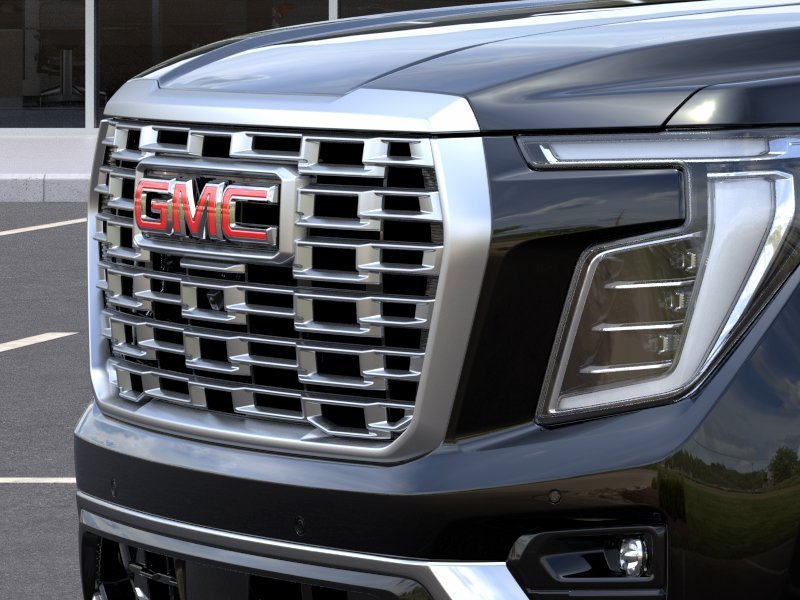 2026 GMC Yukon Denali - Photo 13