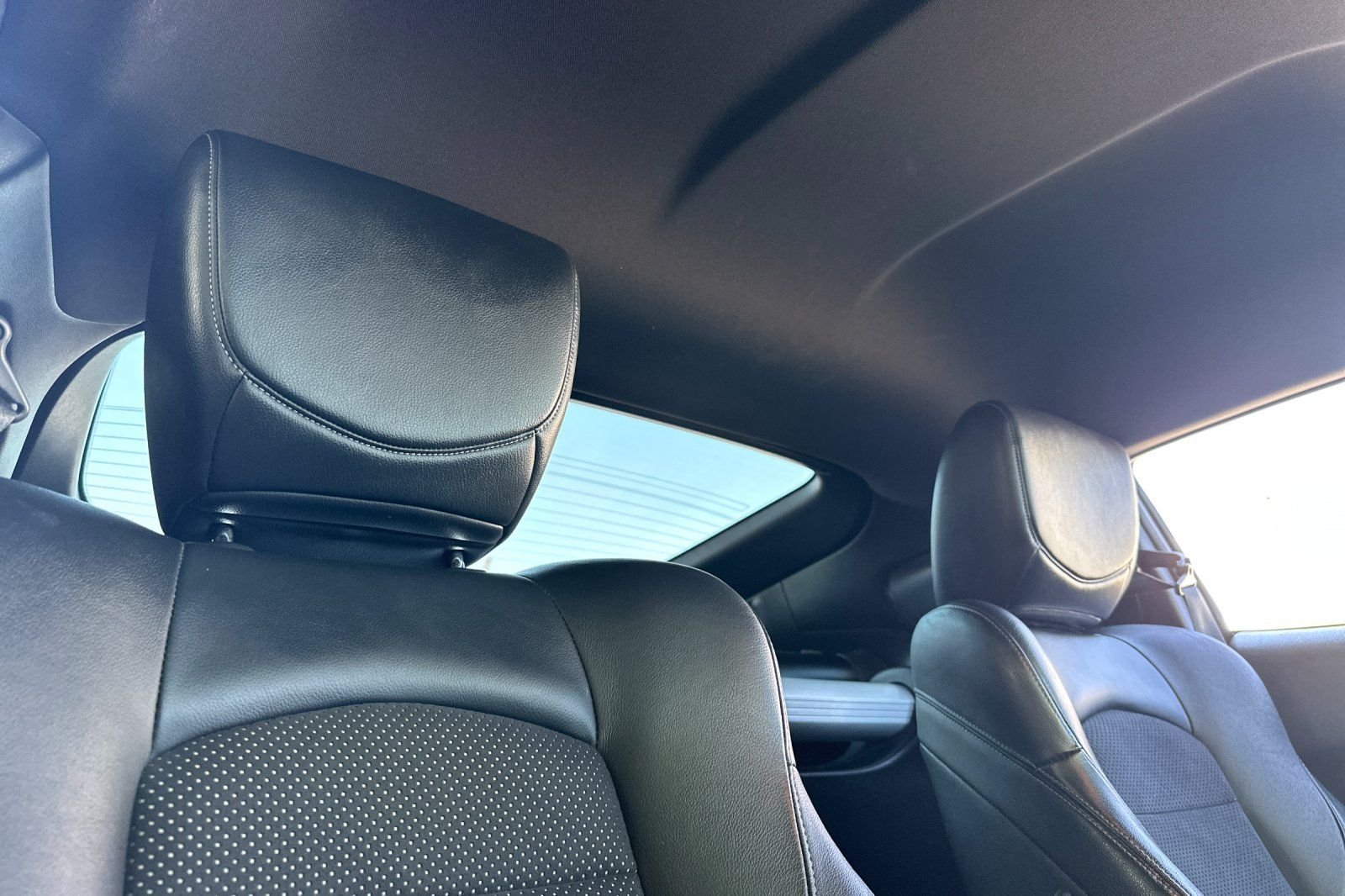 Used 2014 Red Nissan Touring image 16