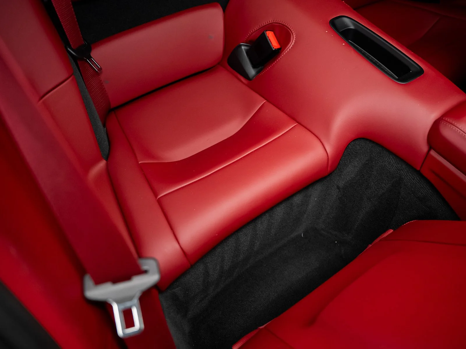 Used 2019 Black Porsche Carrera S image 37
