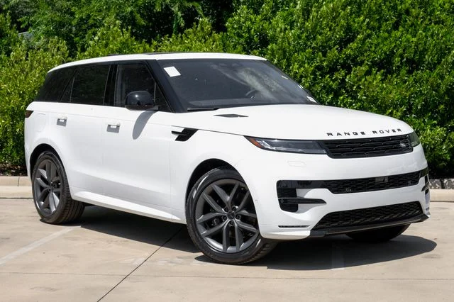 New 2026 Fuji White Land Rover Dynamic SE image 7