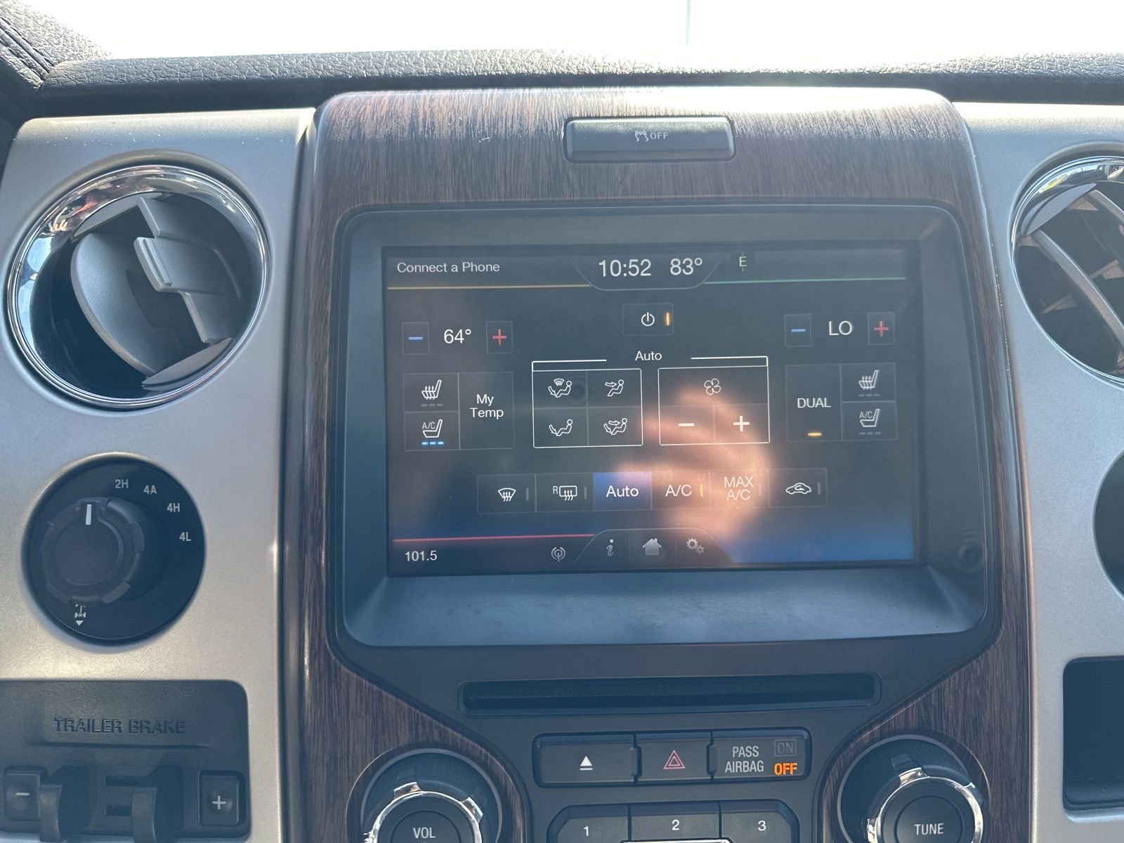 Used 2014 White Ford Lariat image 54