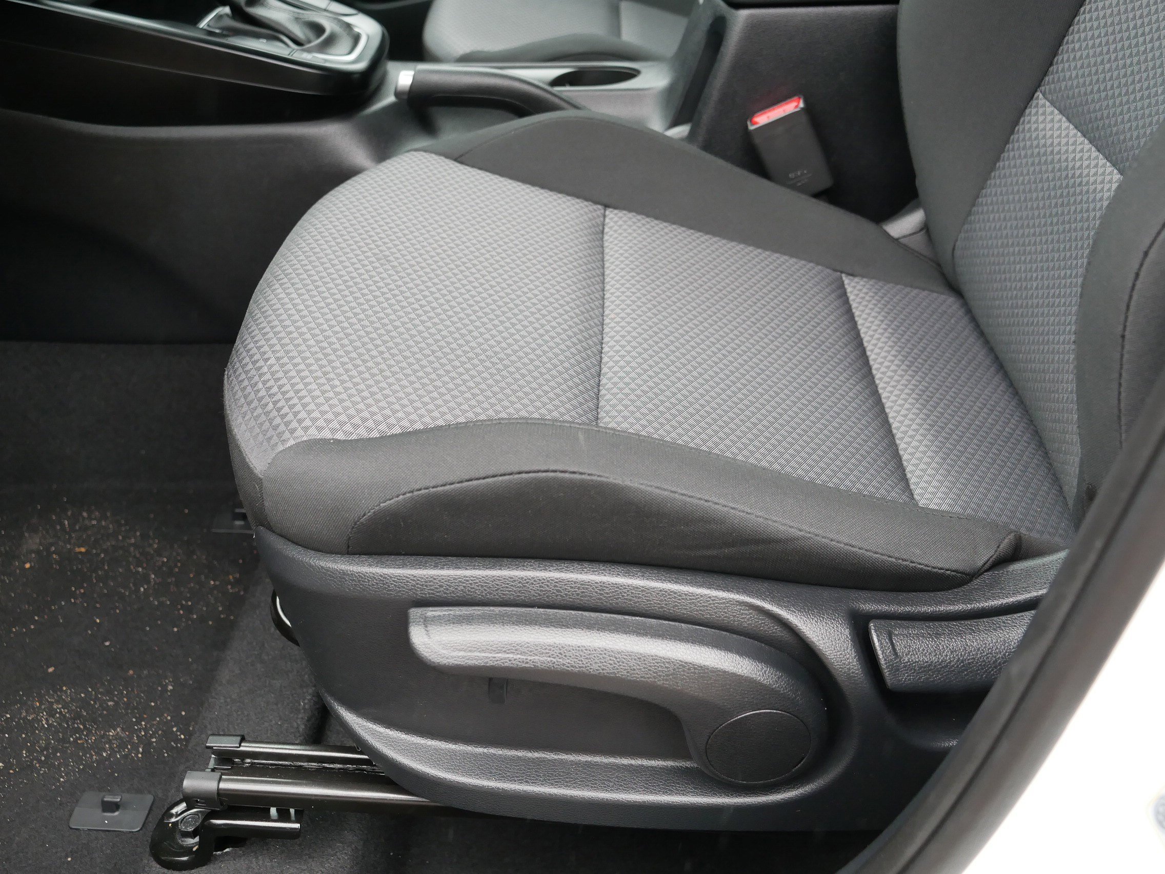 Used 2025  Kia LX image 20