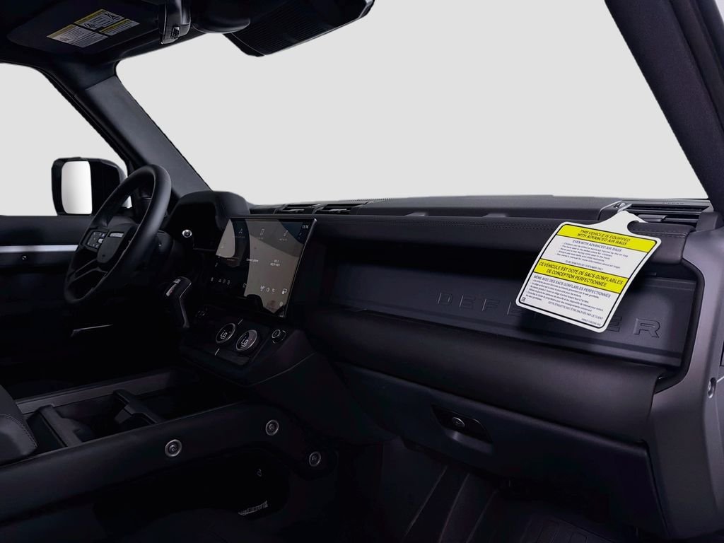 New 2026 Fuji White Land Rover X-Dynamic SE image 31