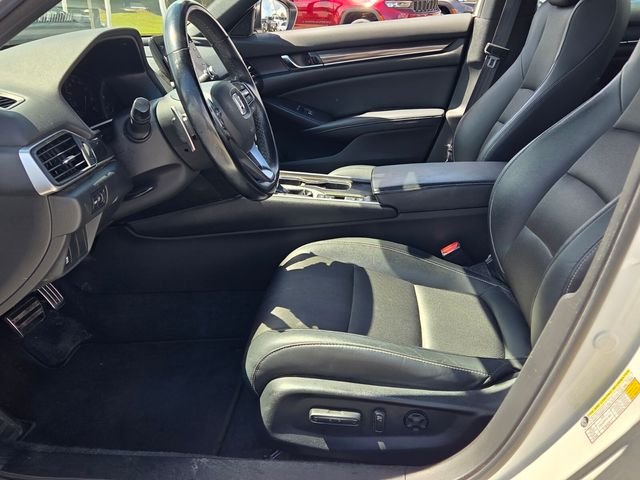 Used 2022  Honda Sport image 5