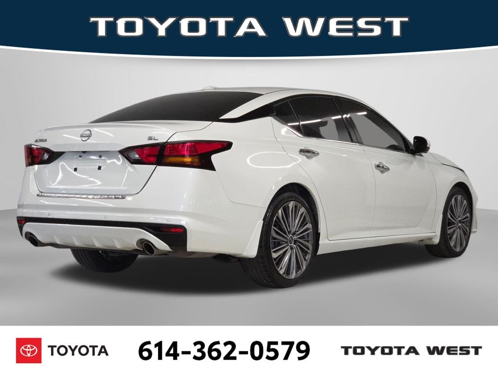 Used 2023 White Nissan 2.5 SL image 8