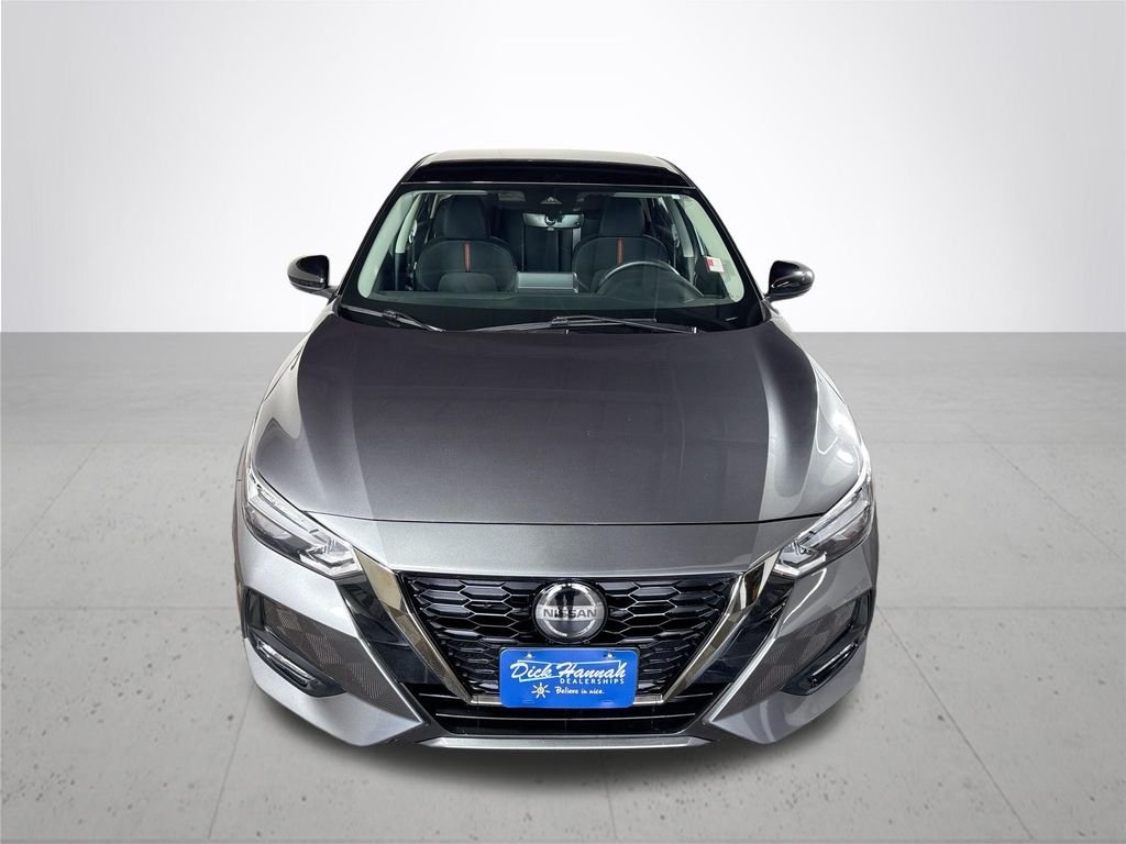 Used 2022 Gray Nissan SR image 3