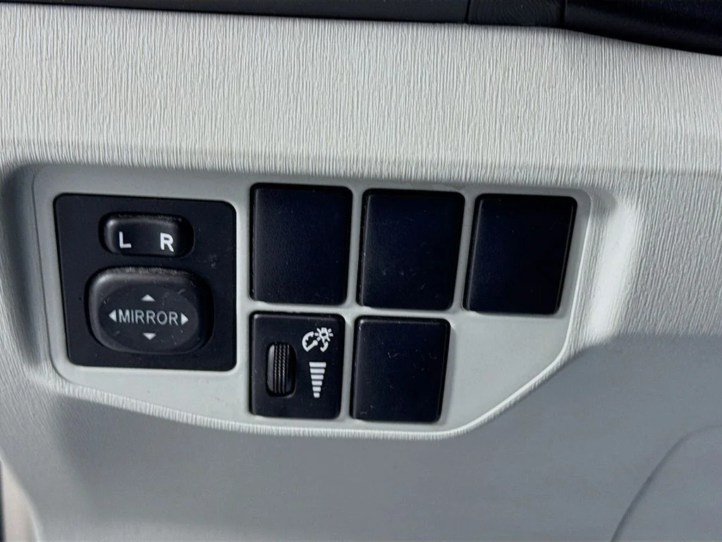 Used 2014 Classic Silver Metallic Toyota Three image 11
