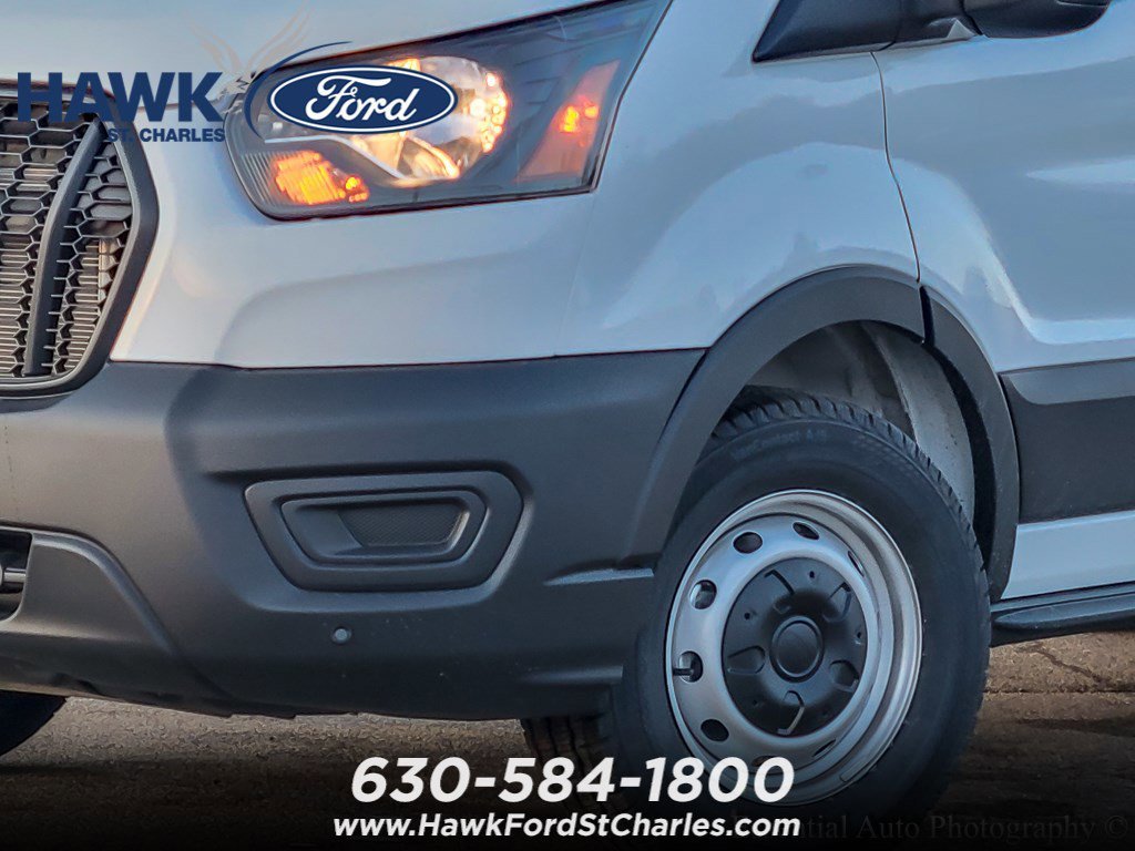 New 2026 Oxford White Ford Cargo Van image 3