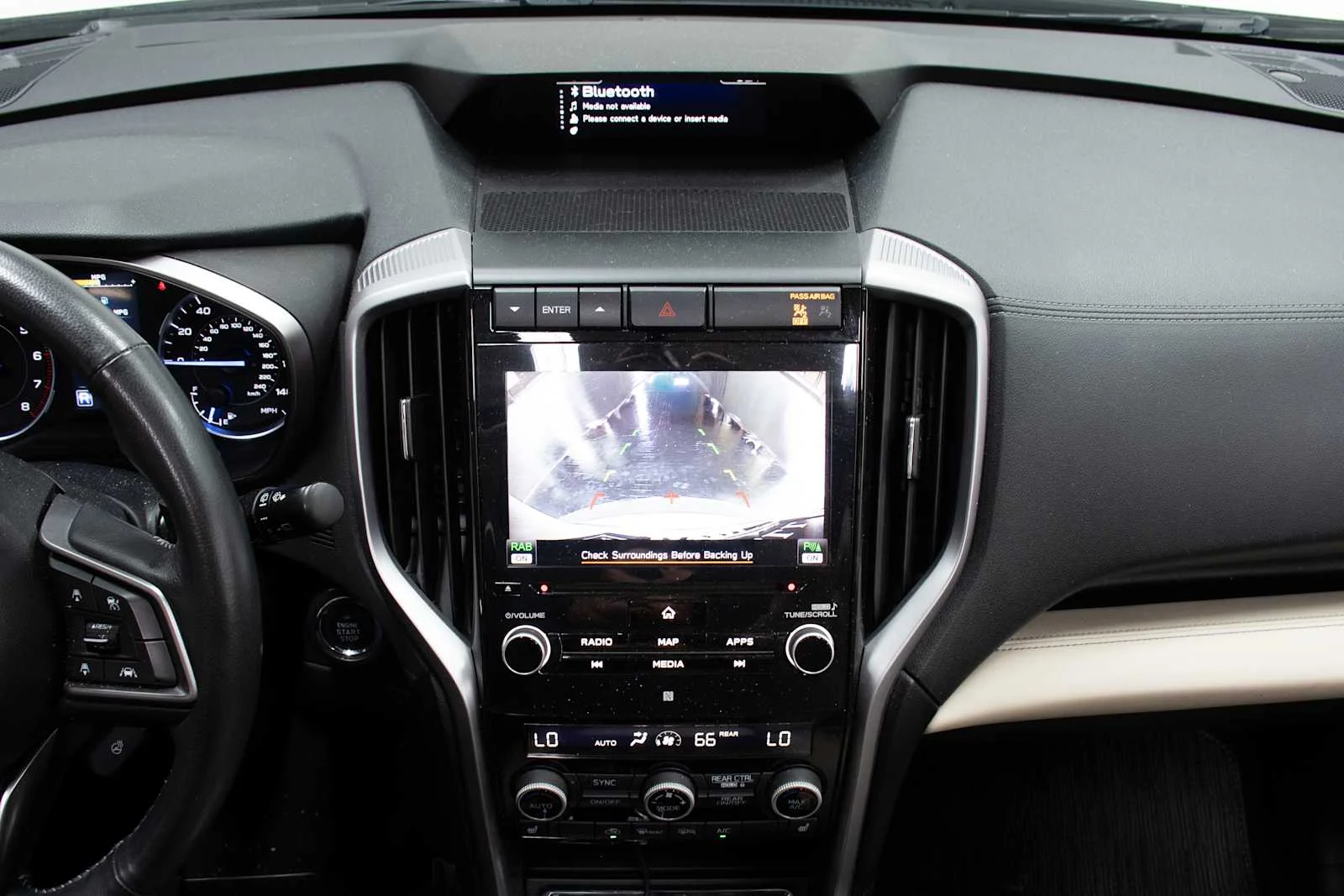 Used 2020 Crystal White Pearl Subaru Limited image 20