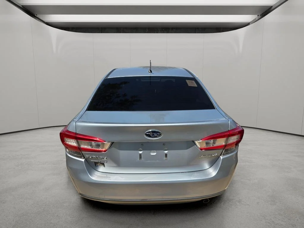 Used 2019 Ice Silver Metallic Subaru 2.0i (CVT) image 8