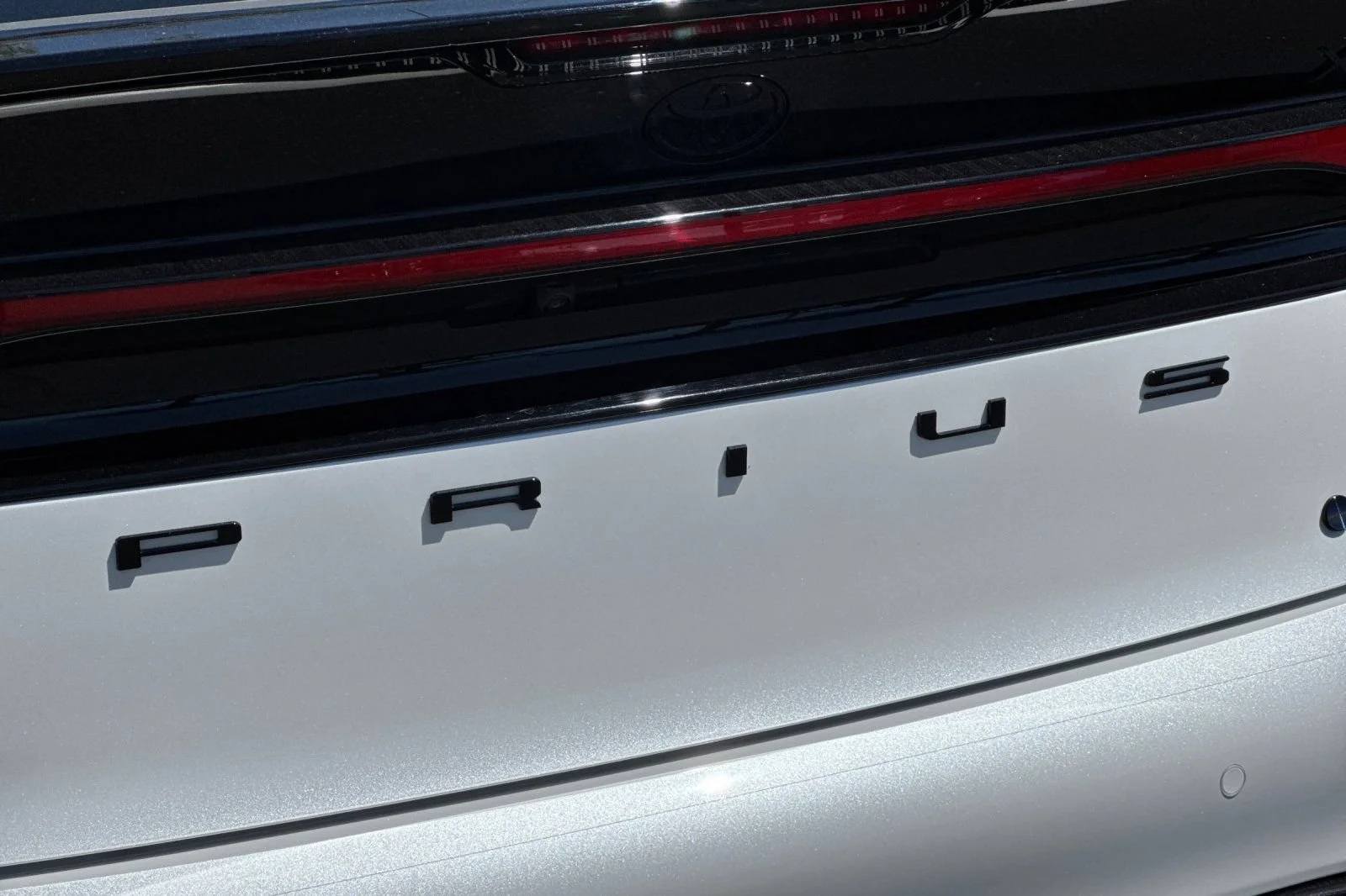 Used 2025 Off-white Toyota Nightshade image 30