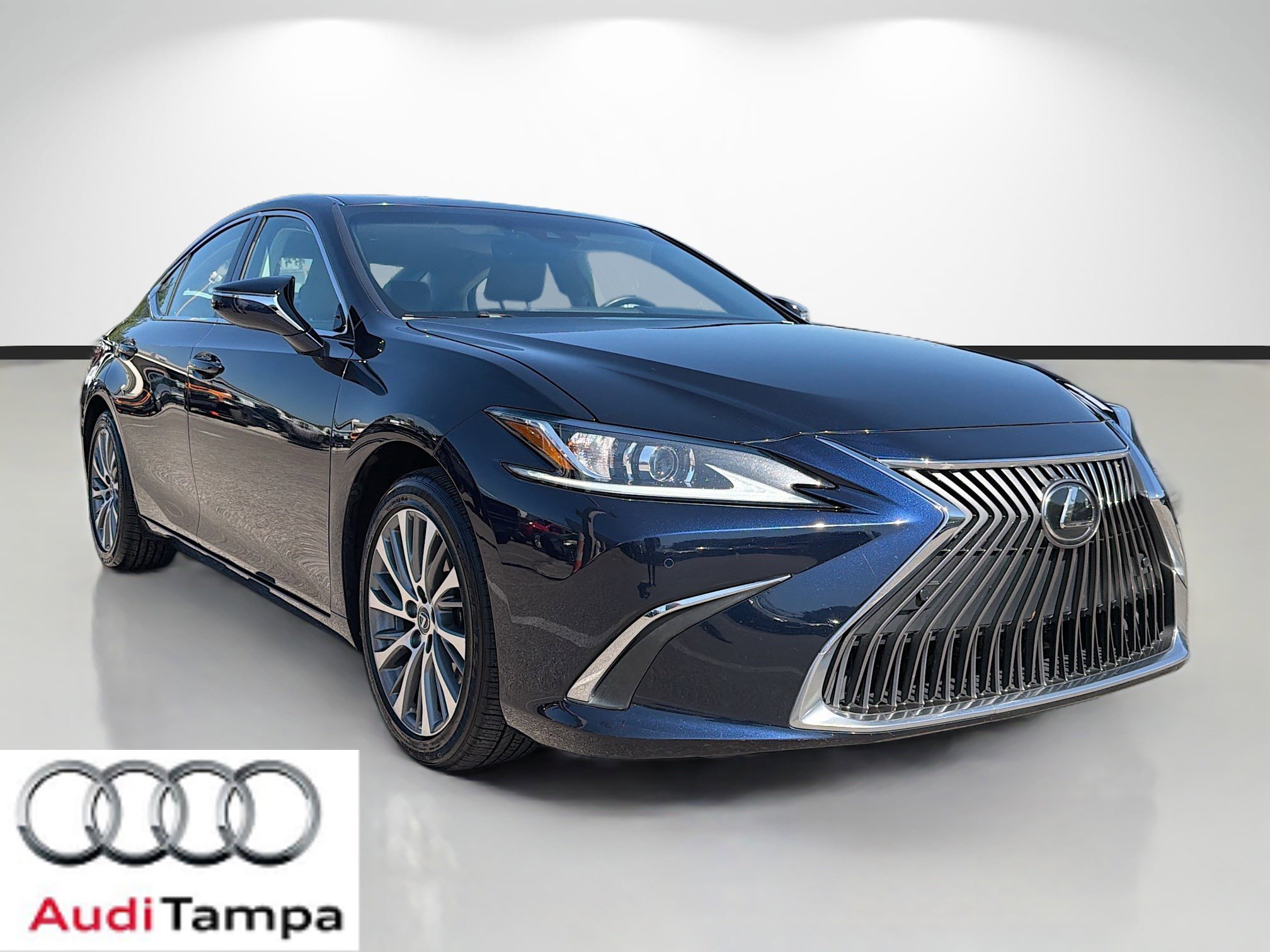 2021 Lexus ES 350 350's photo