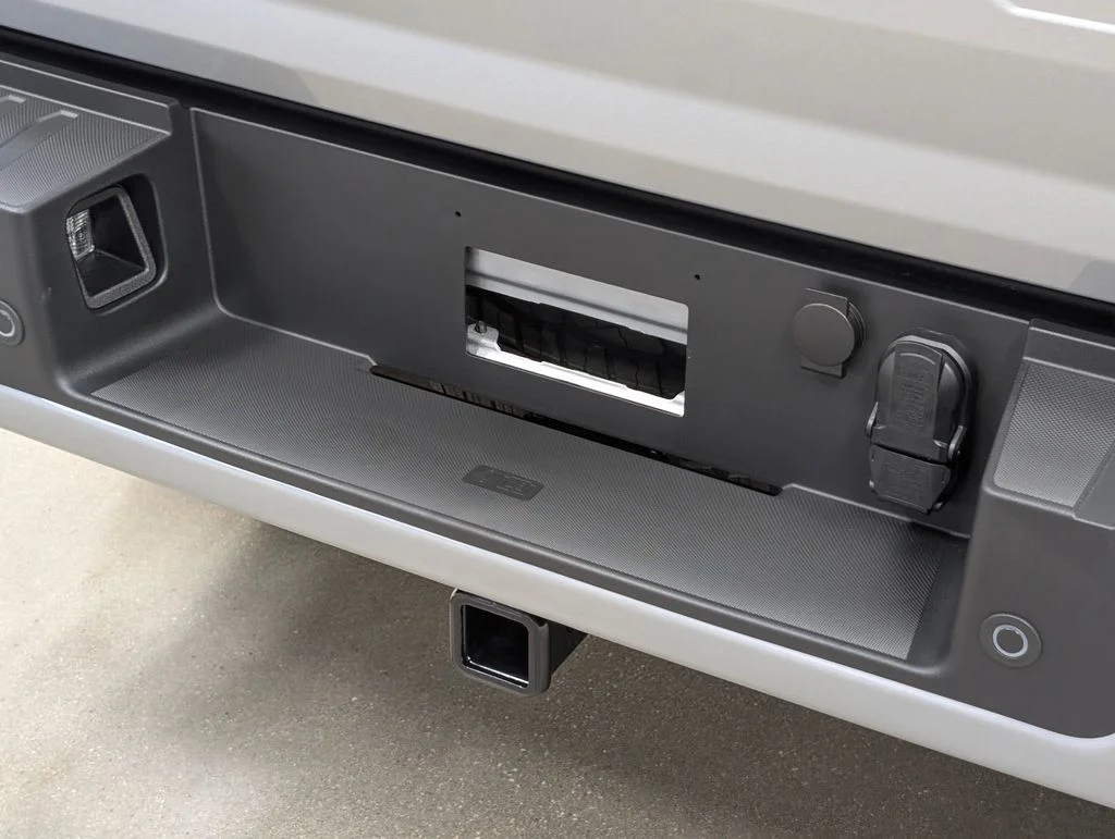 New 2026 Iconic Silver Metallic Ford XLT image 28