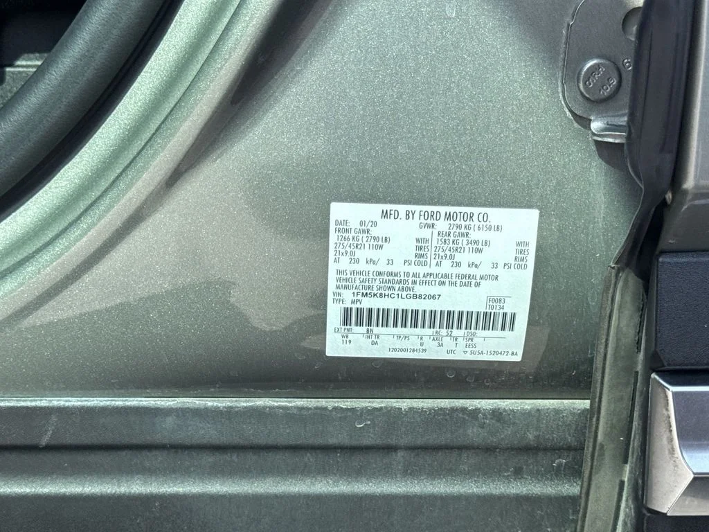Used 2020 Green Ford Platinum image 35