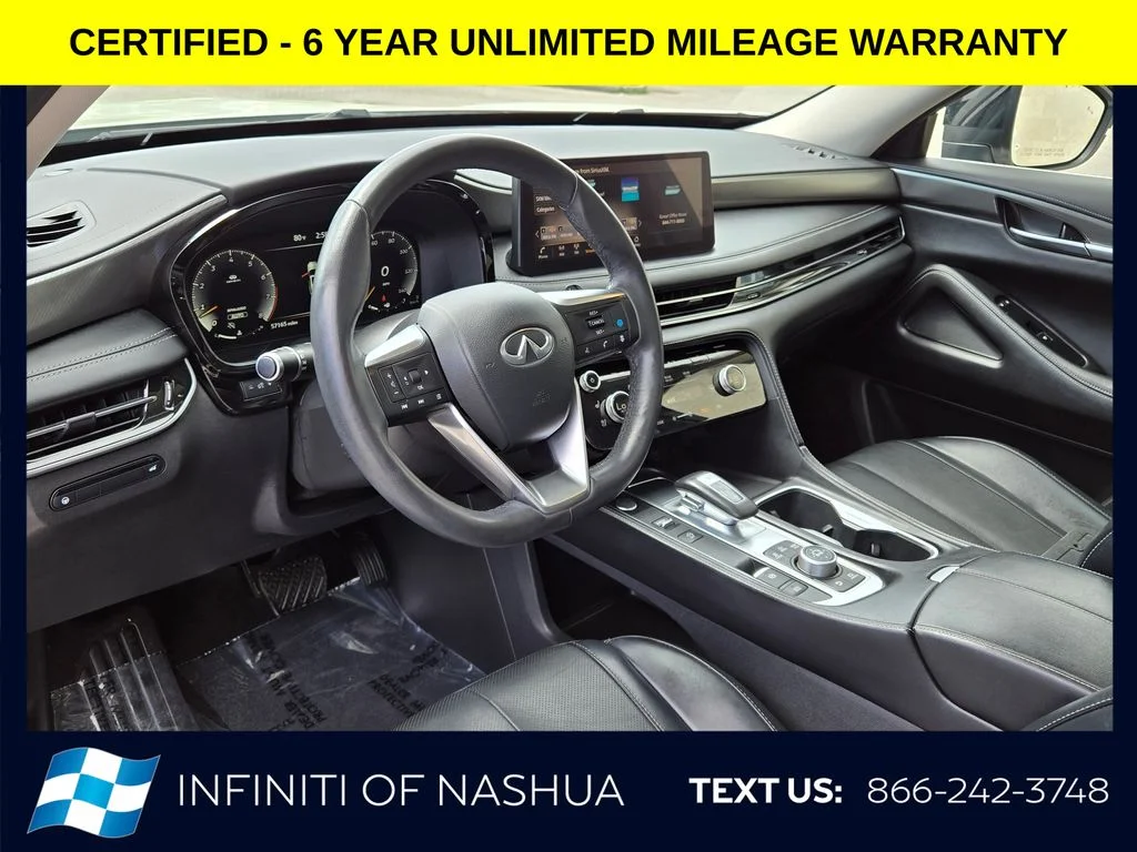 Certified Used 2023 White INFINITI LUXE image 6