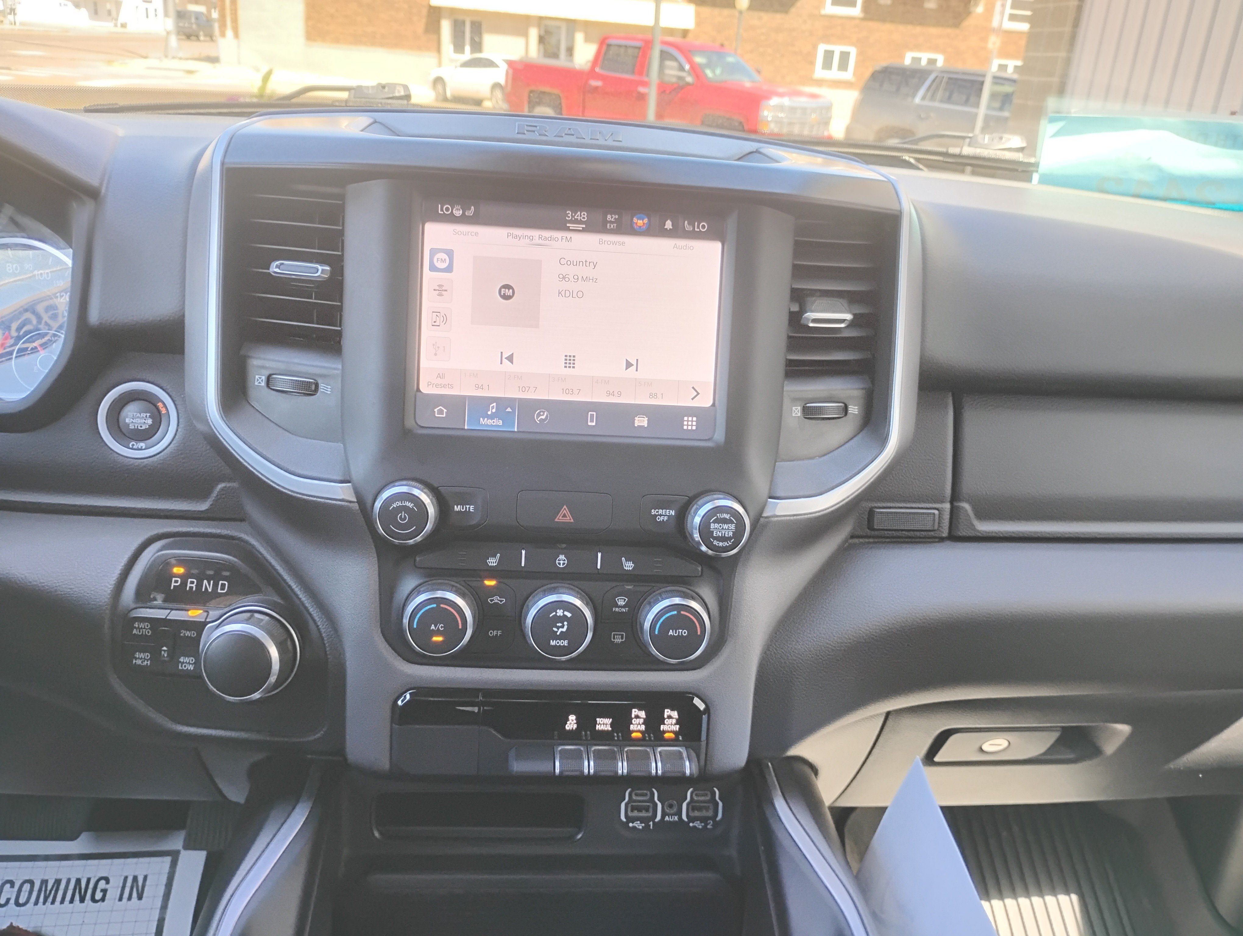 Used 2018 Granite Crystal Metallic Clearcoat Ram Big Horn image 14