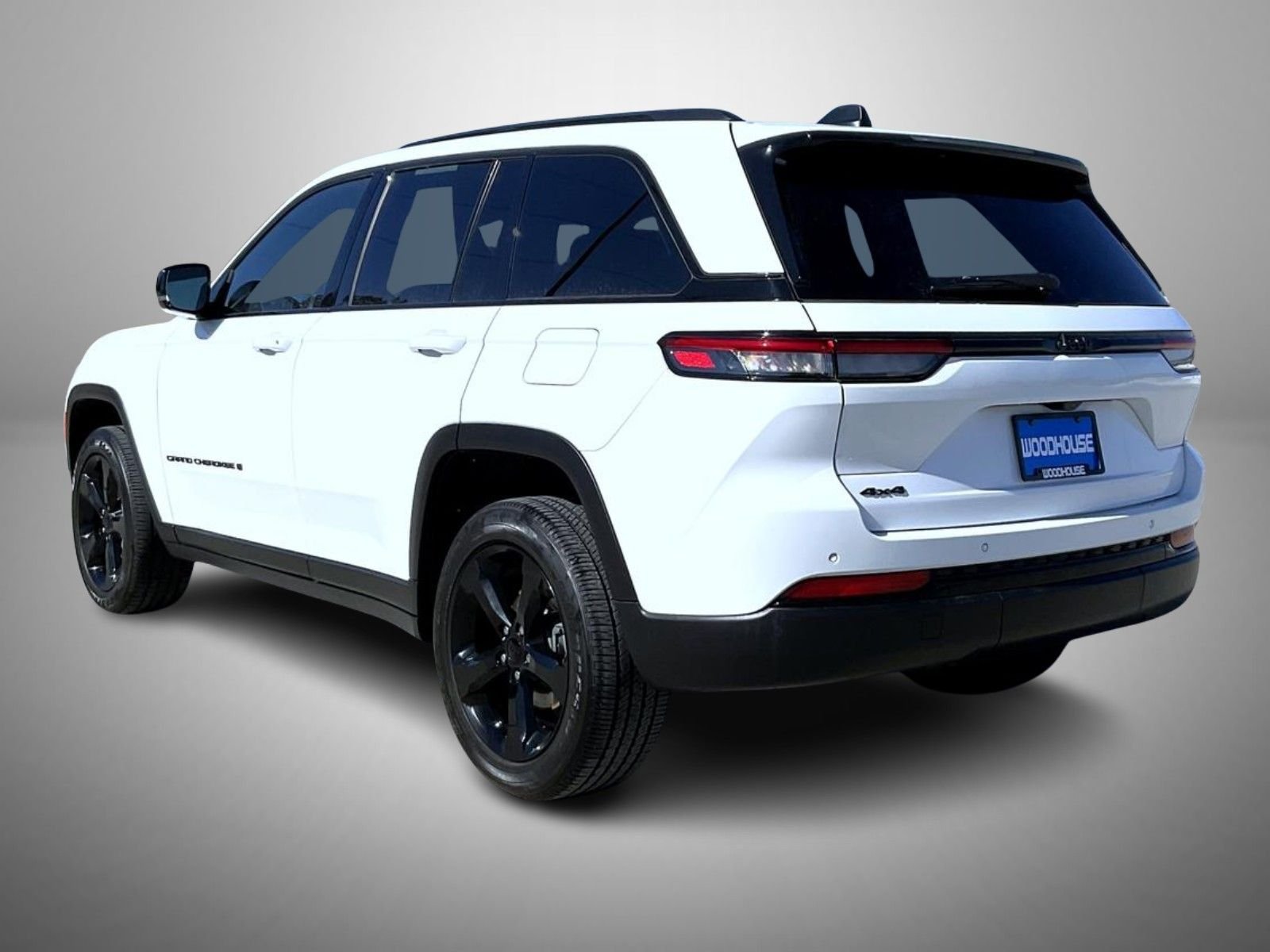 Used 2023 White/off-white Jeep Altitude X image 7
