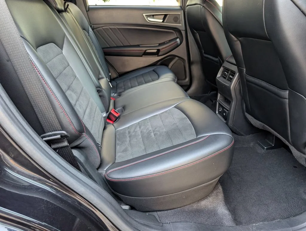 Used 2022 Black Ford ST-Line image 23