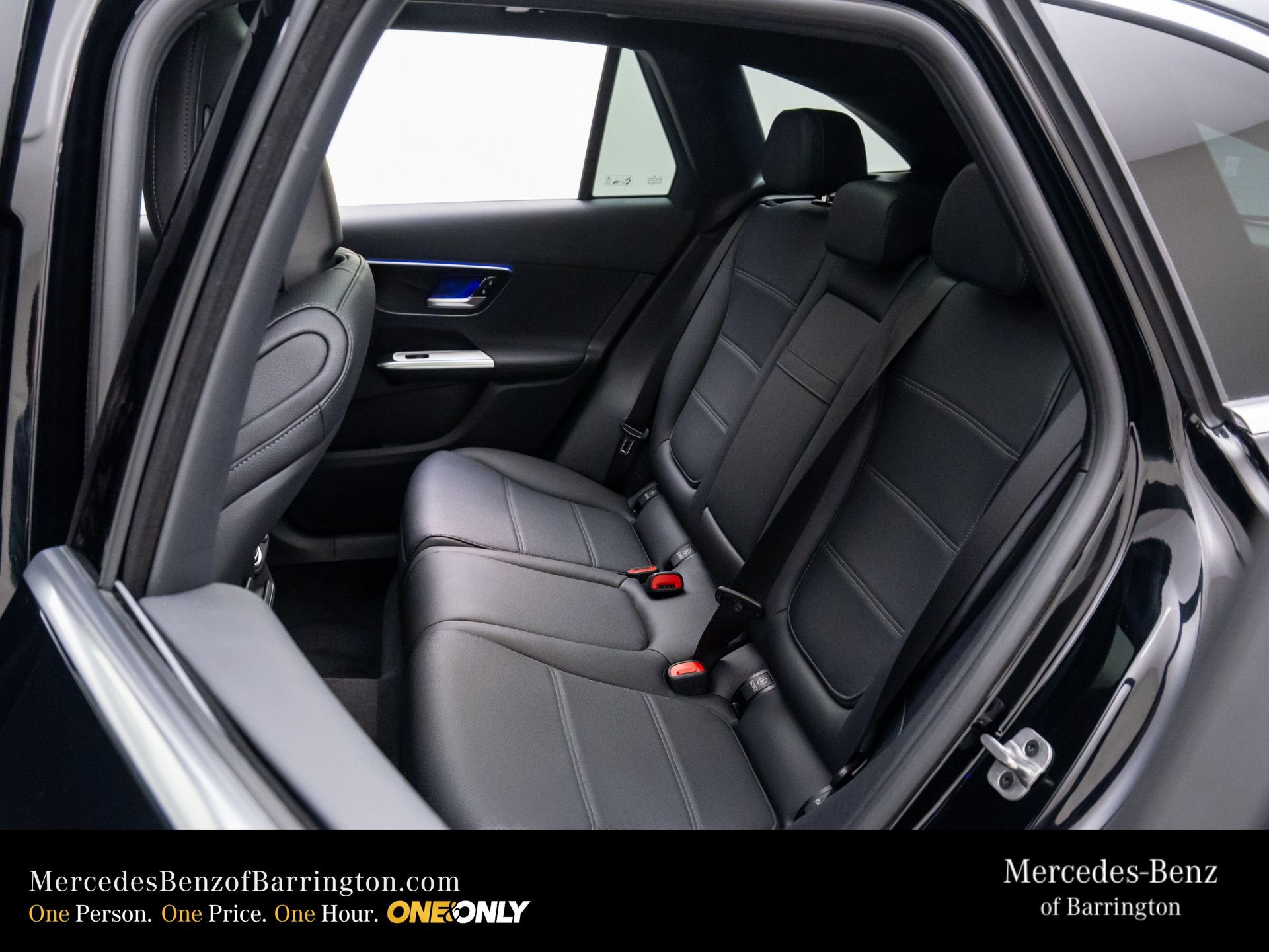 New 2026 Black Mercedes-Benz GLC 300 image 19