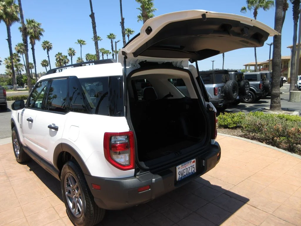 Certified Used 2025 Oxford White Ford Big Bend image 26