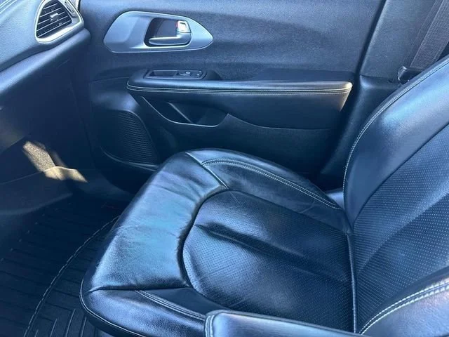 2022 Chrysler Pacifica Hybrid Touring L - Photo 21