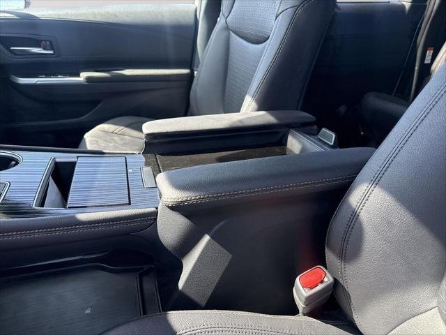 Certified Used 2026 ICE CAP Toyota  image 17