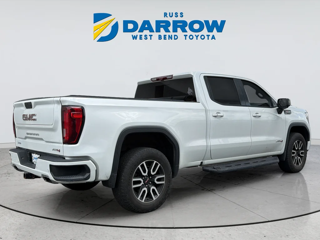 Used 2021 White GMC AT4 image 4