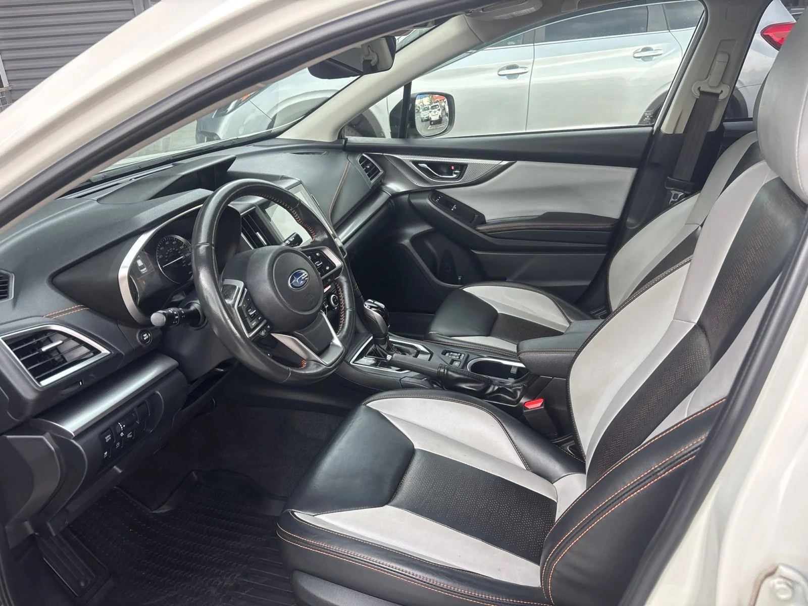 Used 2021 Crystal White Pearl Subaru Limited image 7
