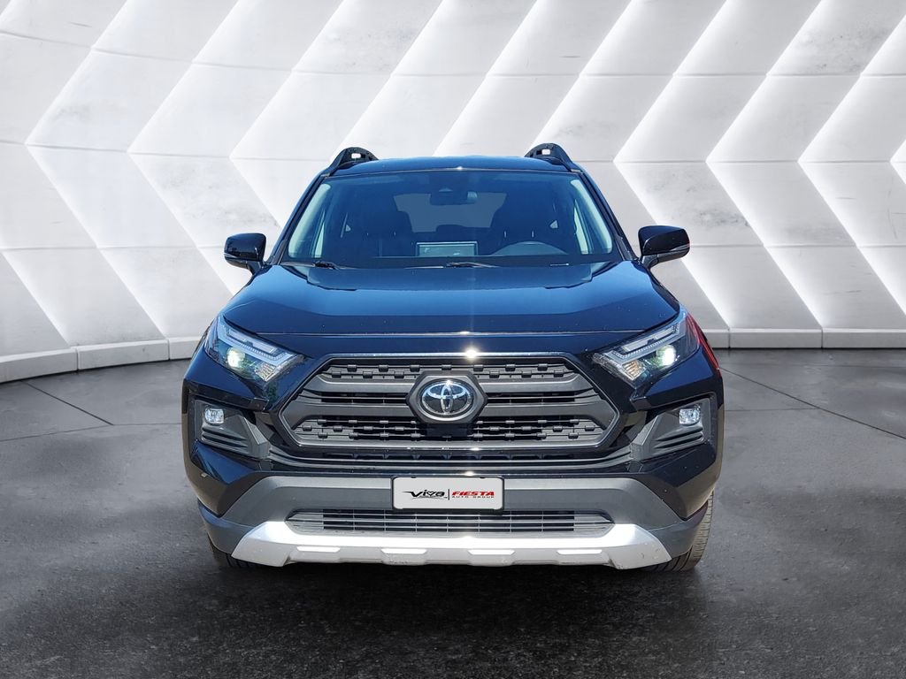 Used 2024  Toyota Adventure image 2