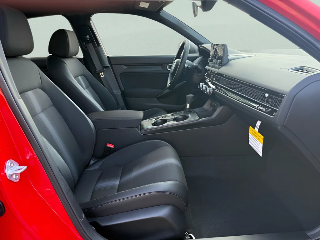 2026 Honda Civic Hatchback Sport - Photo 13