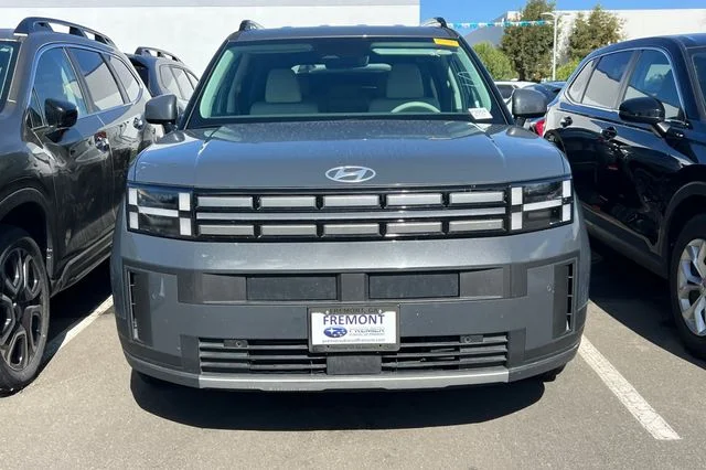 Used 2025 Gray Hyundai SEL image 3