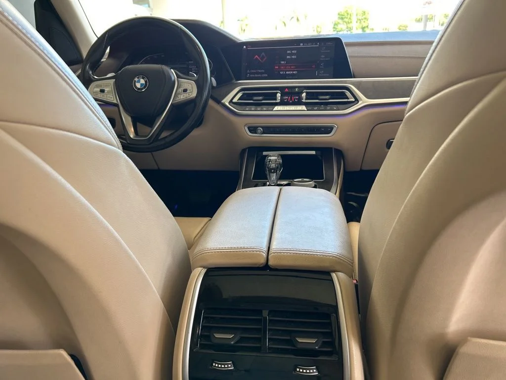 Used 2019 Black BMW xDrive40i image 29
