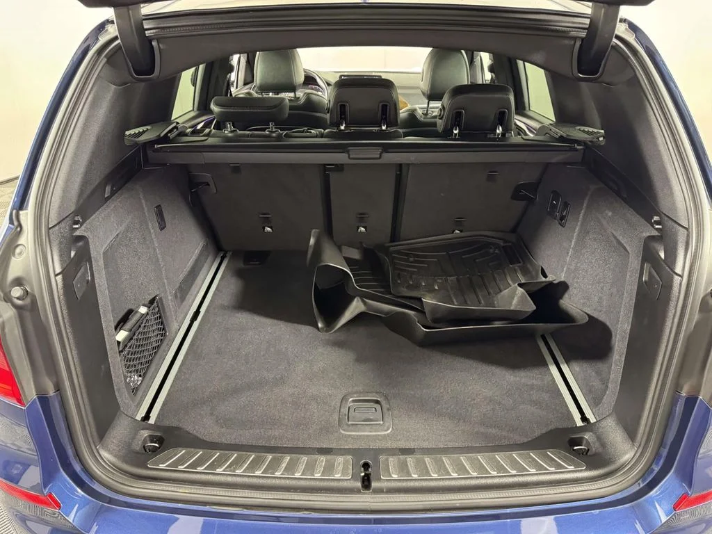 Used 2021 Blue BMW xDrive30i image 14