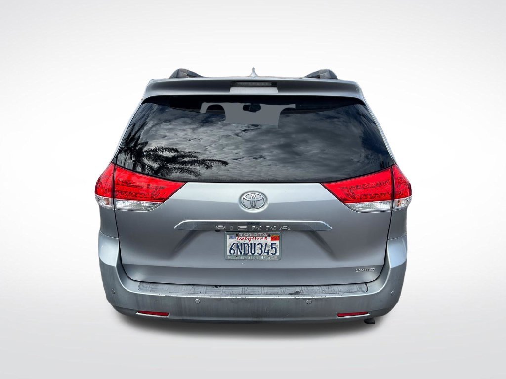 Used 2011 Gray Toyota Limited image 4