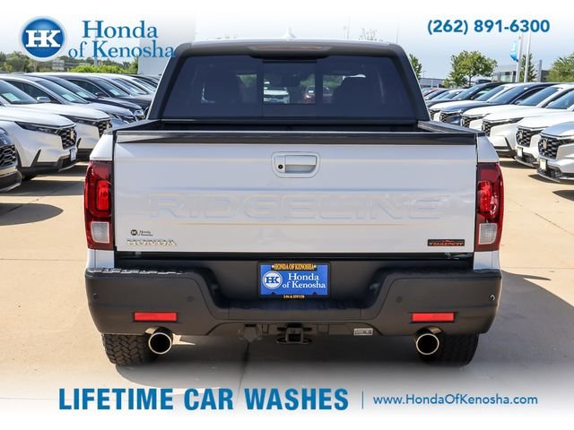 Certified Used 2025 Platinum White Pearl Honda AWD TRAILSPORT image 4