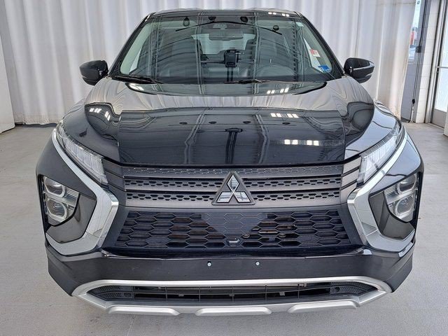 Used 2024 Black Mitsubishi SE image 3