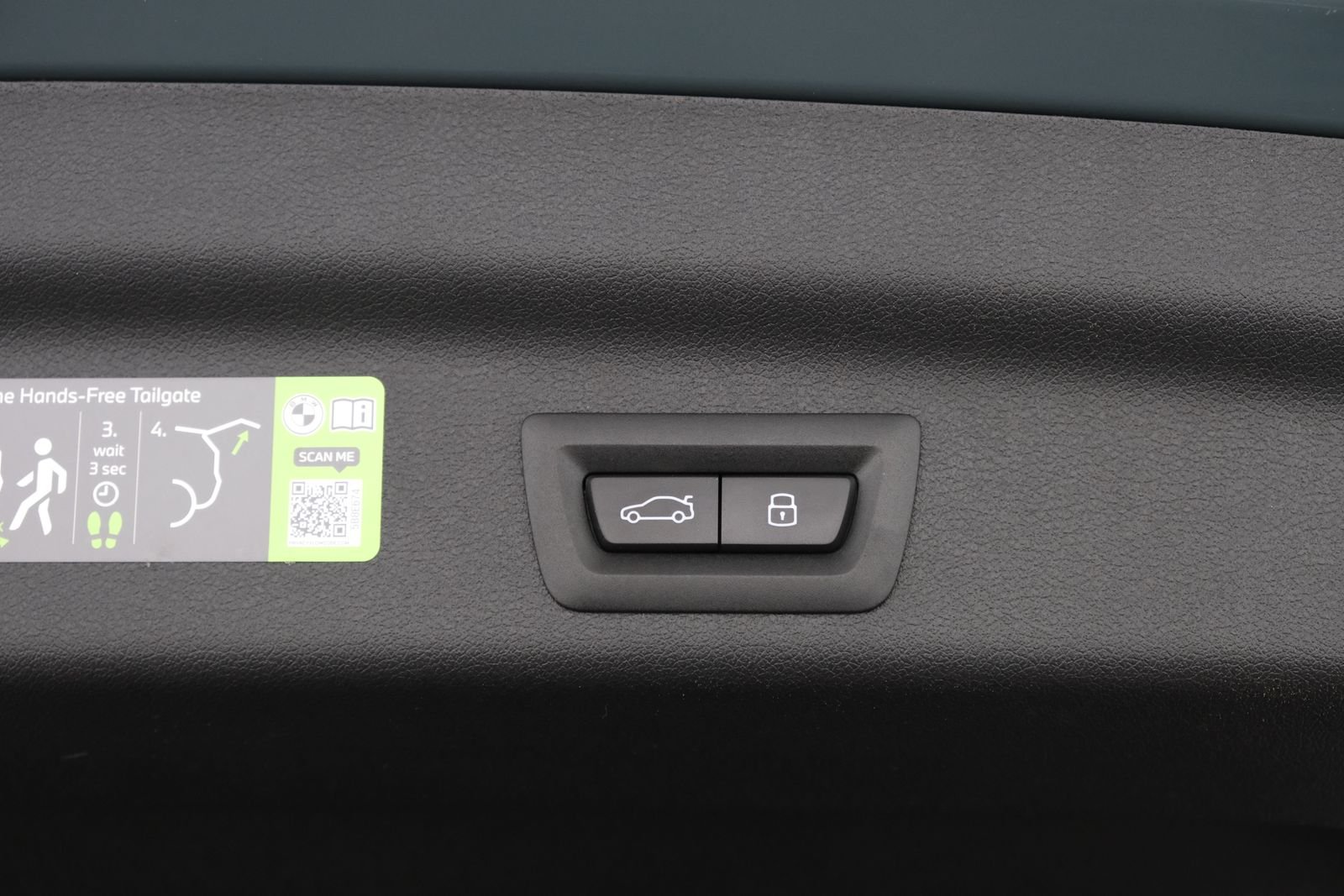 New 2027 Cape York Green Metallic BMW xDrive28i image 39