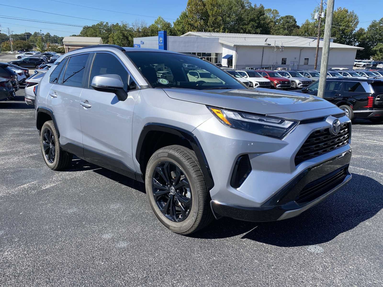 2022 Toyota RAV4 SE