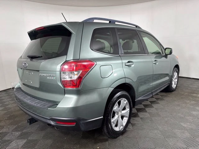 Used 2015 Green Subaru 2.5i Limited image 3