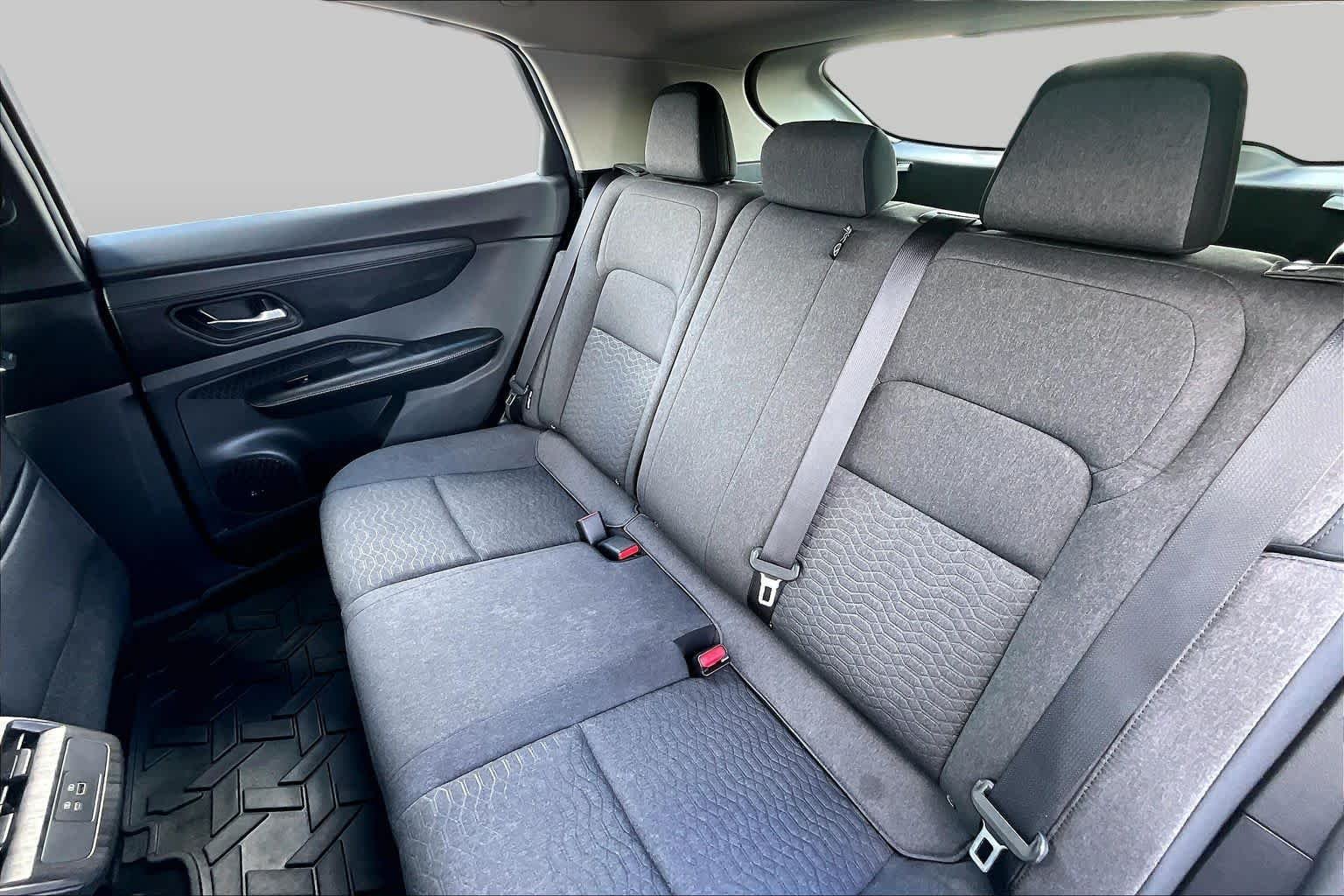 Used 2023 Gun Metallic Nissan VENTURE+ image 20