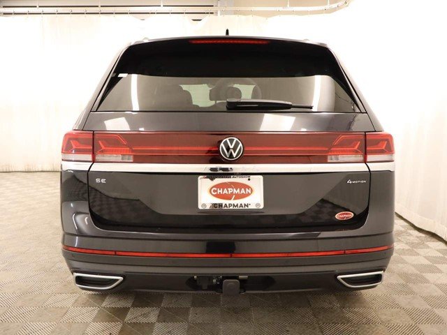 New 2026 Deep Black Pearl Volkswagen 2.0T SE W/TECHNOLOGY image 5