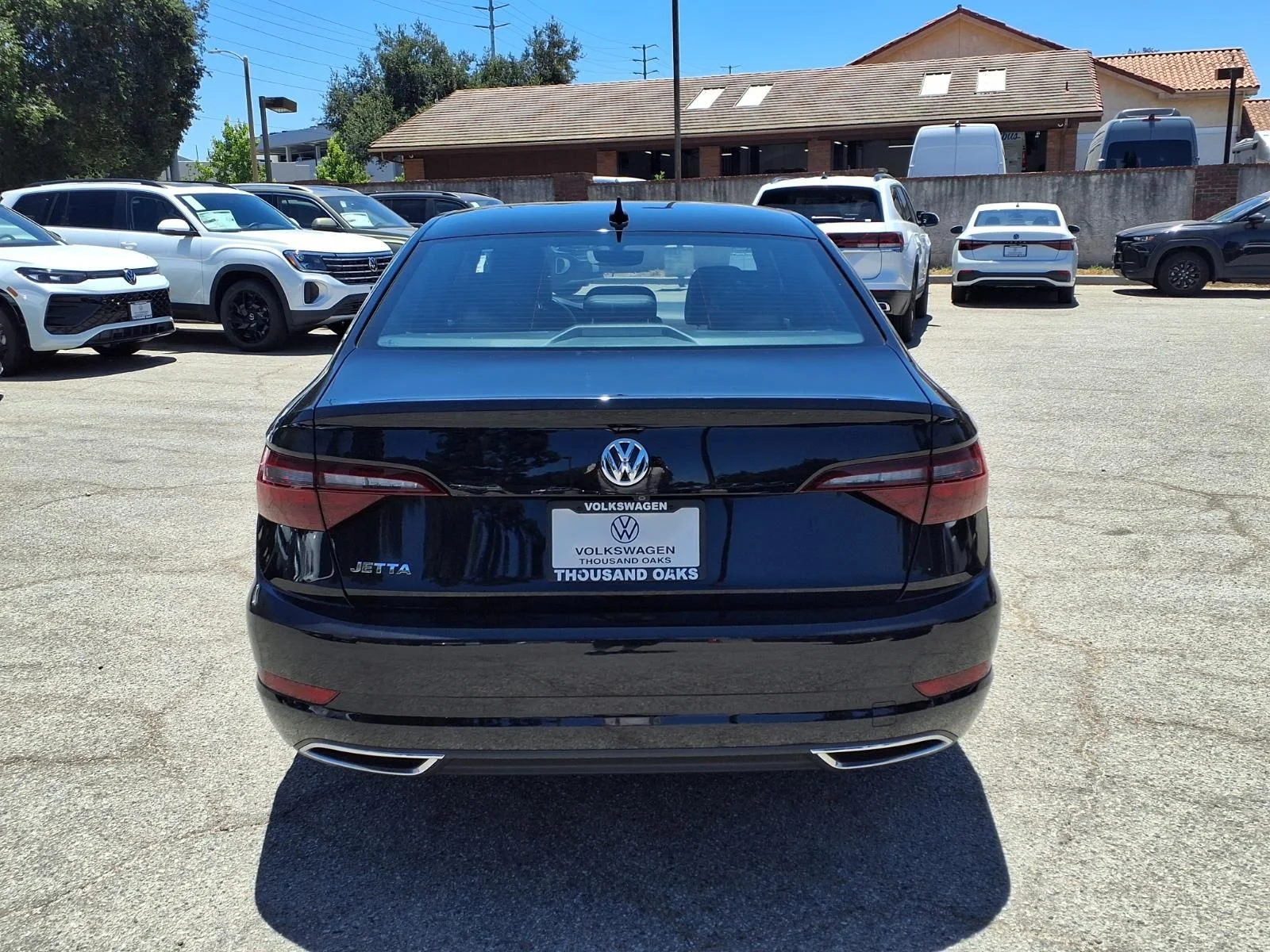Used 2020 Black Volkswagen R-Line image 6