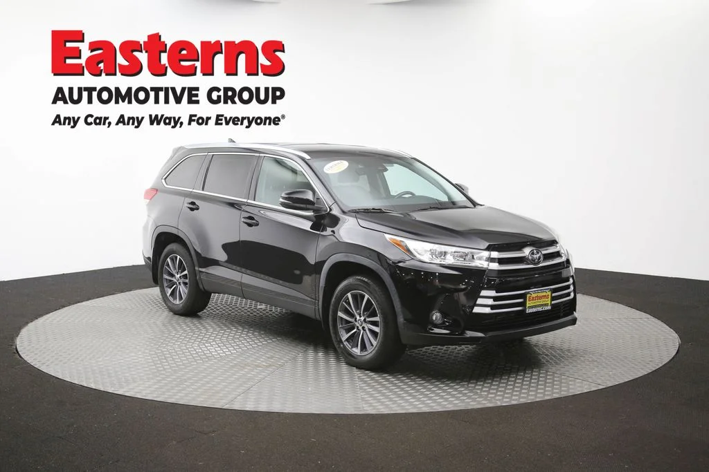 Used 2019 Black Toyota XLE image 53