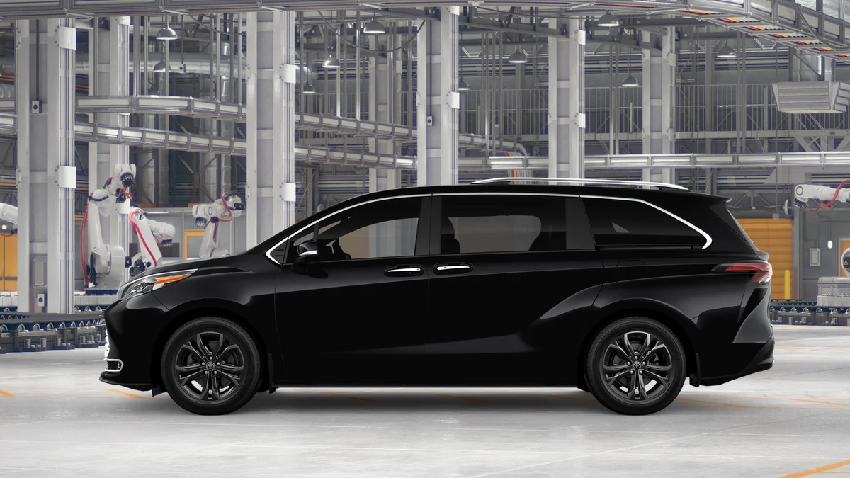 New 2026 Midnight Black Metallic Toyota Platinum image 4