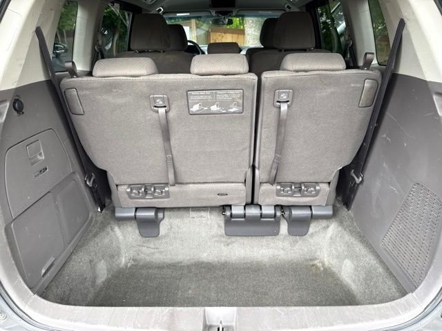 Used 2017 Modern Steel Metallic Honda SE image 9